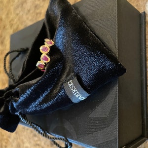 1etonni added a photo of their purchase