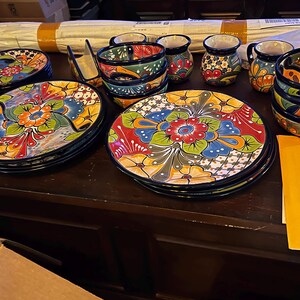 27ピース メキシカン タラベラ ディナーウェアセット：花柄の皿、6人