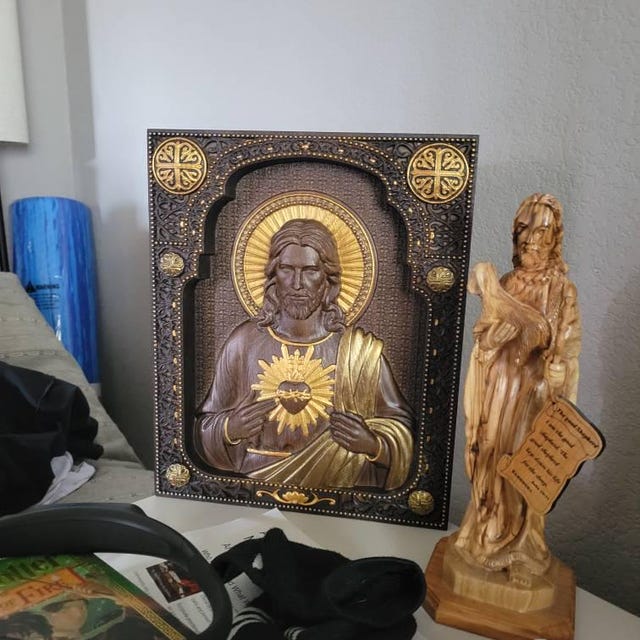Buy Sacred Heart of Jesus Wood Carving: Engraved Catholic Icon