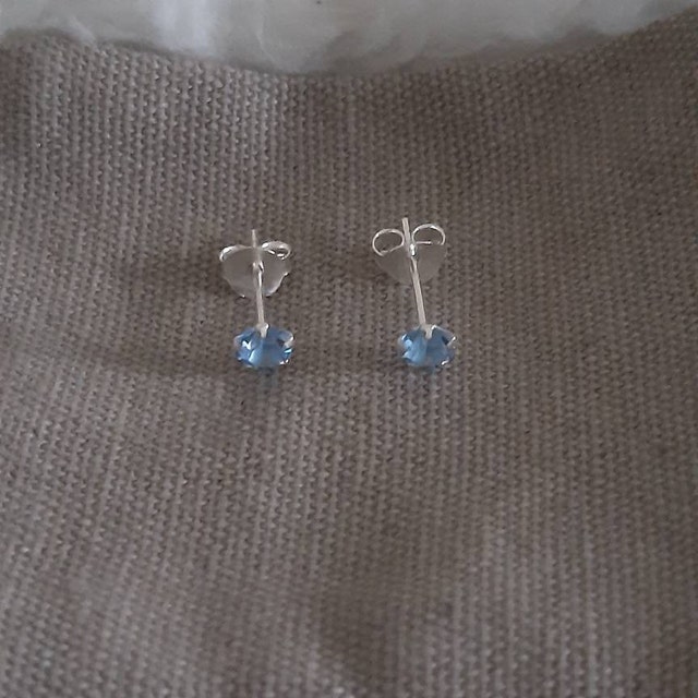 Orecchini A Fiore Con Acquamarina – Pietra Di Marzo In Argento Sterling 925