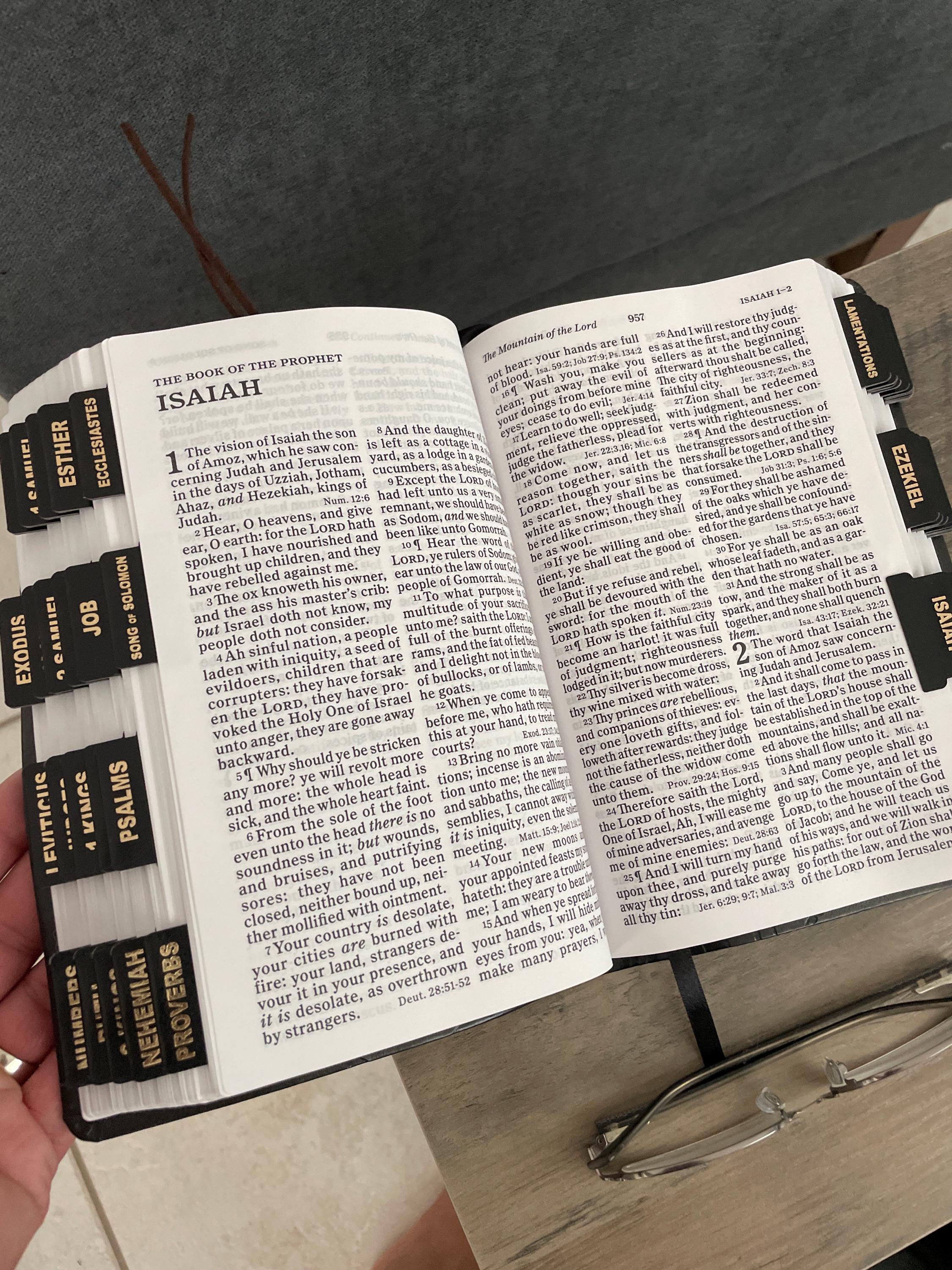Custom Black KJV Tabbed BIBLE with Tabs Christian Gift for Him Dad Her Men Women Communion Baptism Catholic Confirmation Wedding Birthday