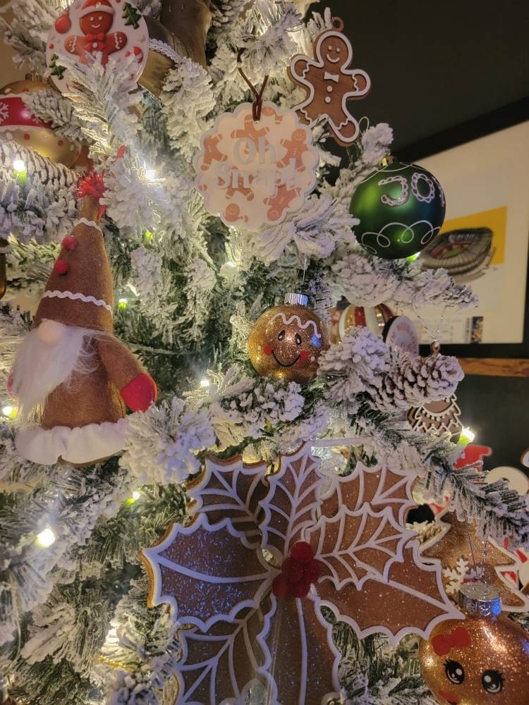 Gingerbread Man and Woman Christmas Ornaments