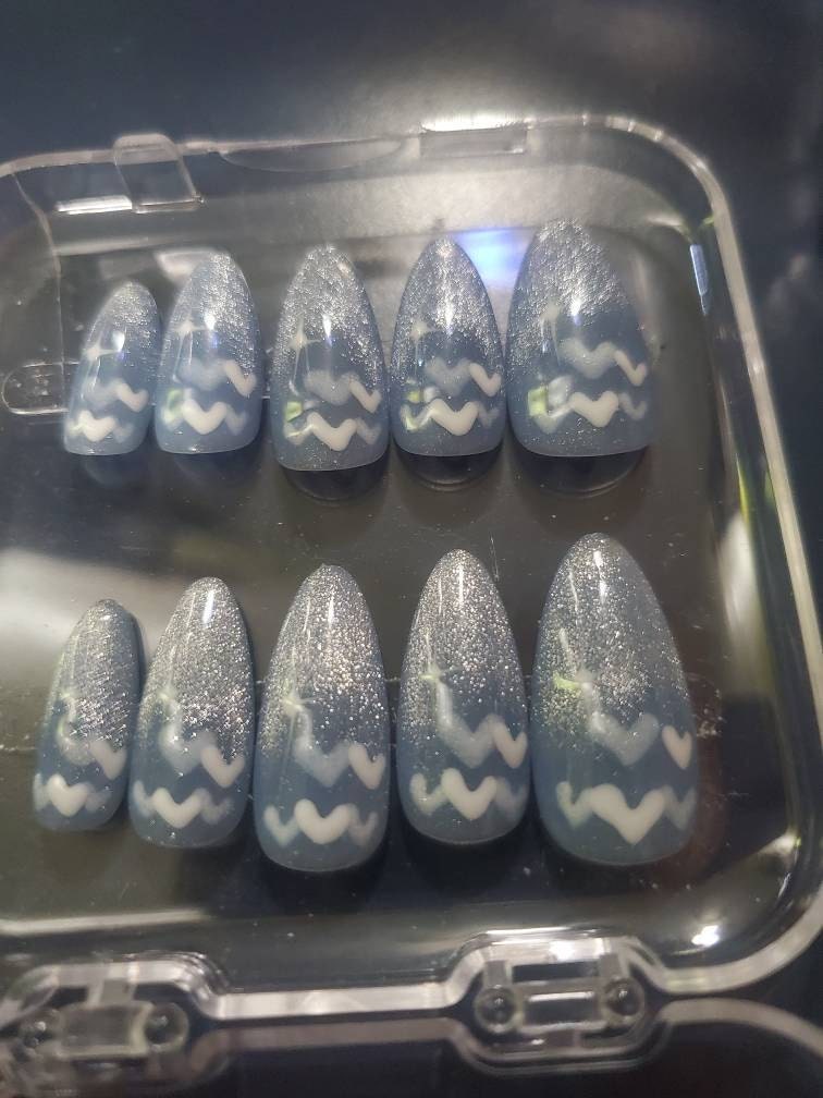 New Version | Short Baby Blue Reflective Cat Eye Little Heart Press On Nails | Gel Nails | Heart Nails | Cat Eye Nails | lmz142