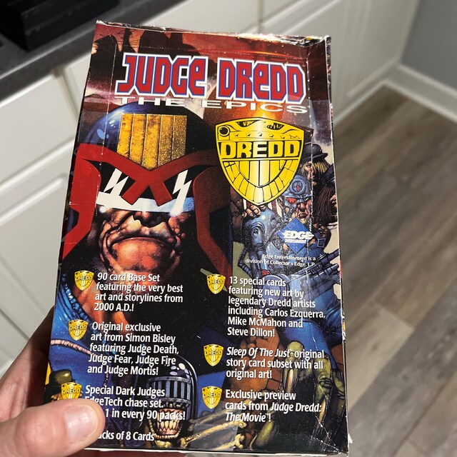 4 Packs of Judge Dredd the Epics Vintage Trading Cards. 8 Cards