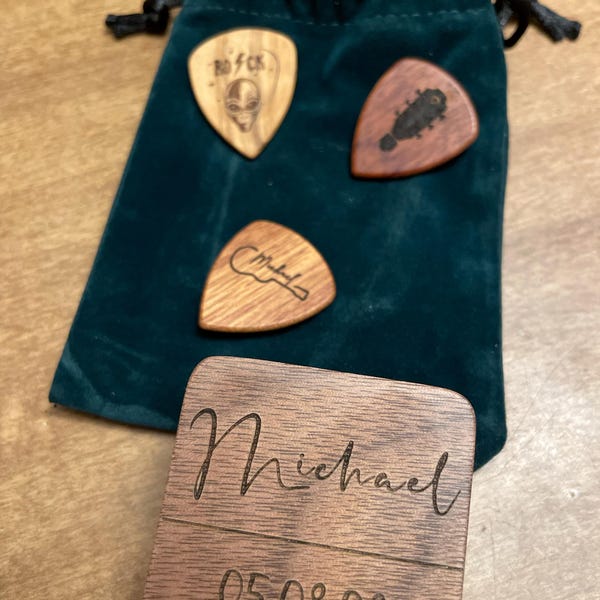 Wooden Guitar Pick Box With Stand,3PCS Unique Guitar Lebanon