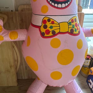 18 Inch Mr Blobby Inflatable Toy - Retro Toys - Original Mr Blobby