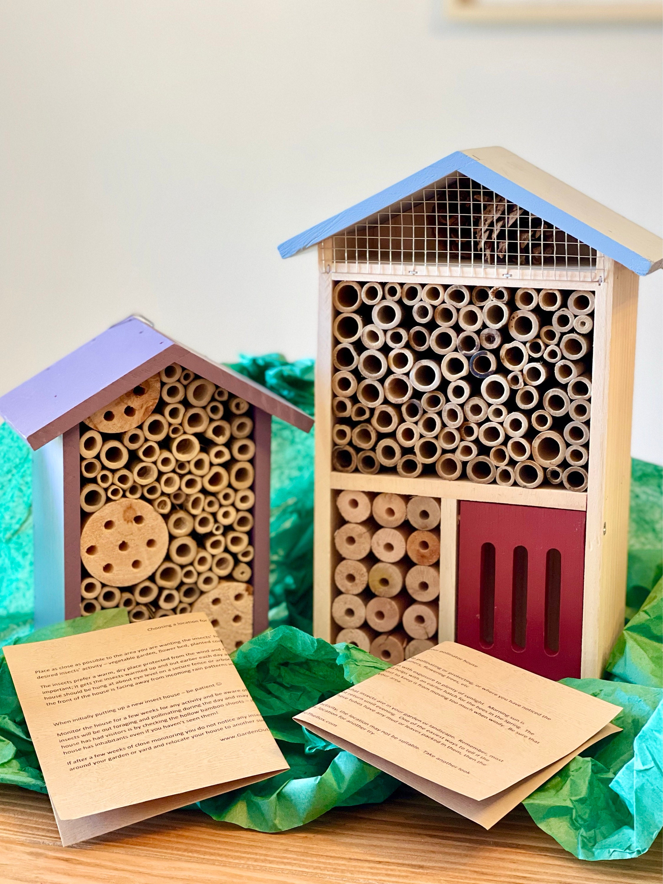 Sunny Pollinator Hotel Mehrzimmerhaus - Blattschneider &amp; Mauerbienen Insektenhabitat Einheimische Gärten Bio-Garten Gärtner Natur Geschenk