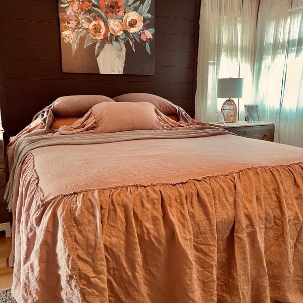 LINEN COVERLET Dust Ruffle. Ruffled Linen Bedspread, Dust Ruffle ...