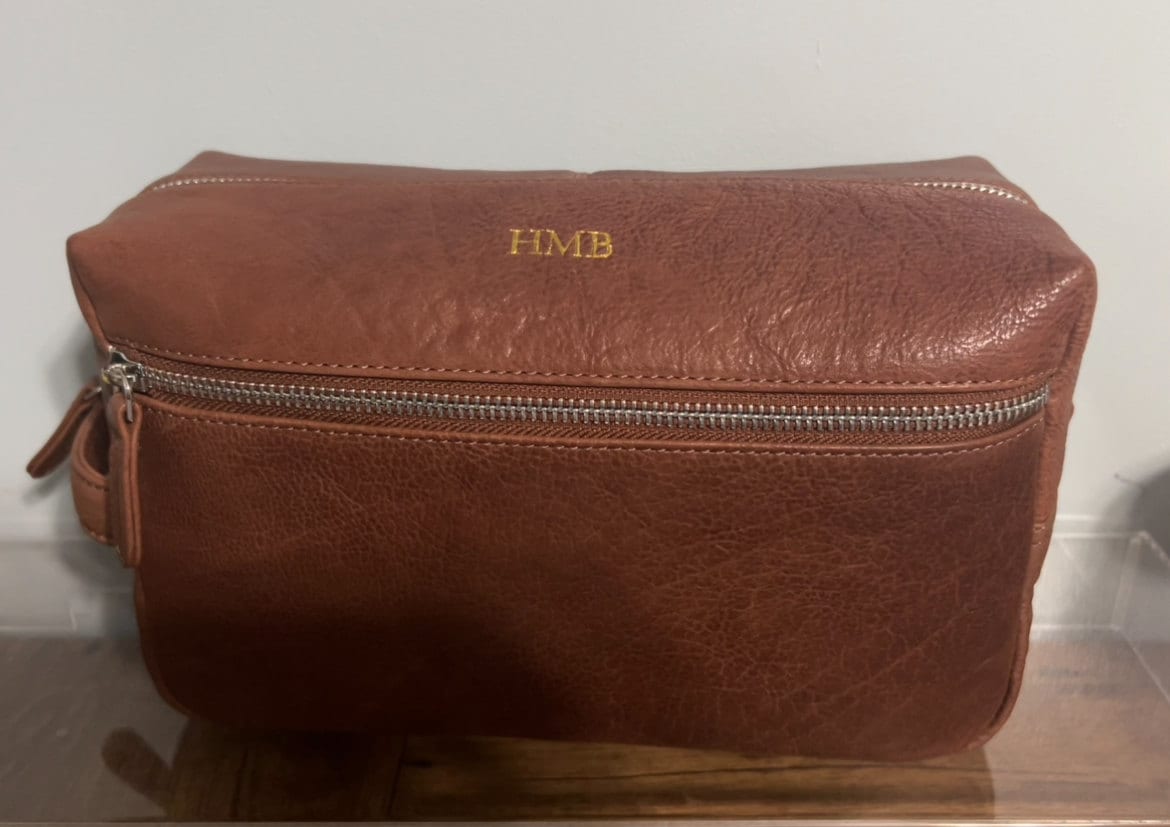 Personalized leather toiletry bag - Dopp kit - Christmas - Anniversary gift for him - For husband - Leather travel bag - For dad - boyfriend