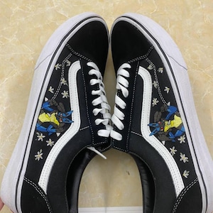 Kayla added a photo of their purchase