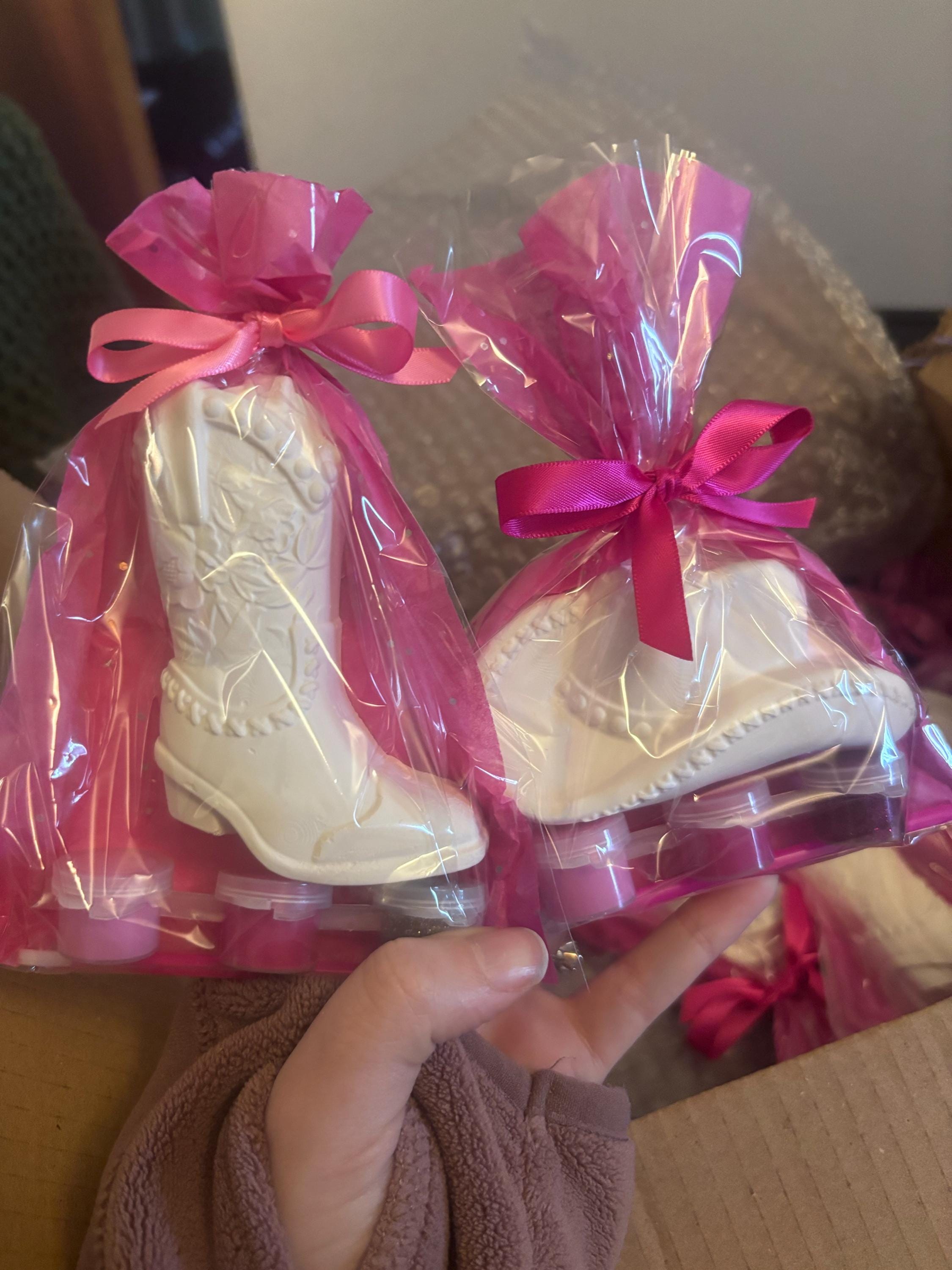 Cowboy/cowgirl party bags, paint your own cowboy/cowgirl hat and boot, kids party favours, party bag fillers, themed party bags,