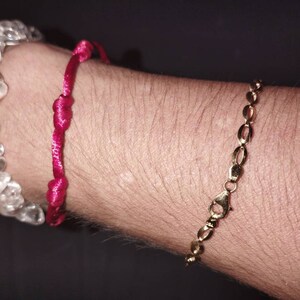 ALESSANDRA BOHO - Bracciale Donna Filo Rosso Con 7 Nodi E Medaglietta - Foto 3