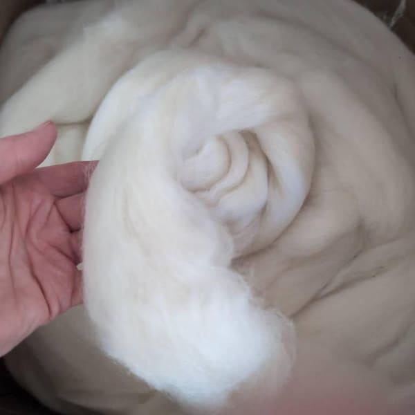 4.4 Lb on Sale Wool Roving, Roll Un-dyed White Wool Top Fiber Spinning ...