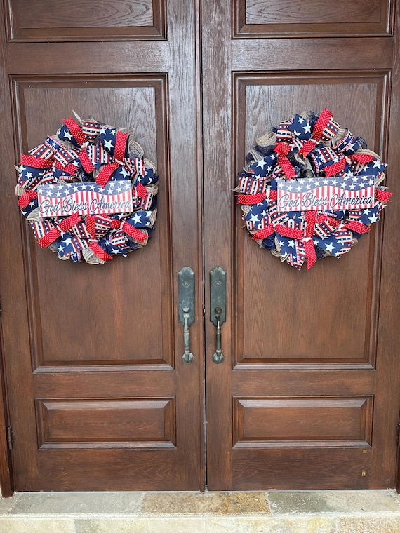 Wreath from Russell Wreaths photographed at home by Lynda