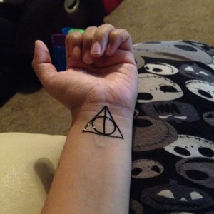 Temporary Tattoo Set of 4 Harry Potter Deathly Hallows / Six - Etsy Hong Kong Temporary Tattoo Set of 4 Harry Potter Deathly Hallows / Six - Etsy Hong Kong