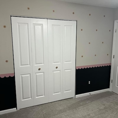 Scalloped Door Molding photo