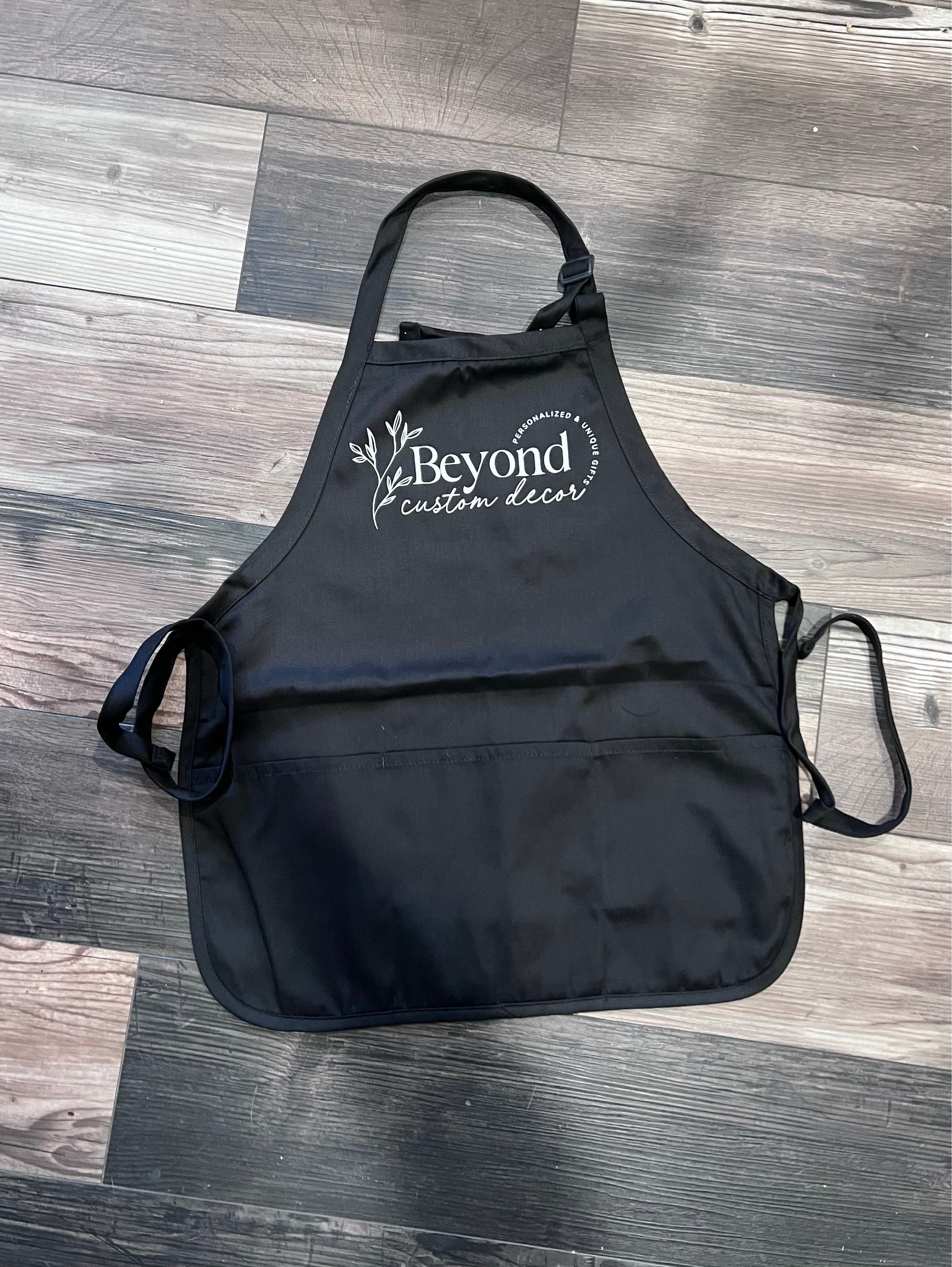 Logo Apron,Personalized Apron with pockets, Custom Apron, Mens Aprons, Womens Apron, Custom Text Apron, Logo Apron, Personalized Apron