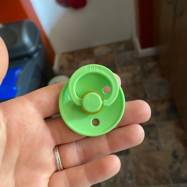 Natursutten Natural Hevea Round Pacifier | Orthodontic Pacifier ...