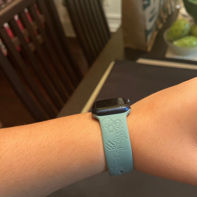 ディズニー ドナルドダック 刻印入り Apple Watch バンド、24 色