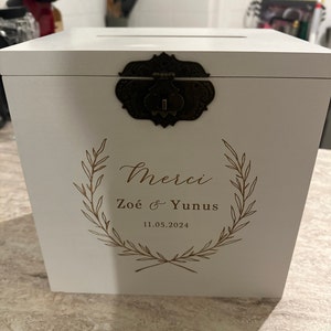 Zoé added a photo of their purchase
