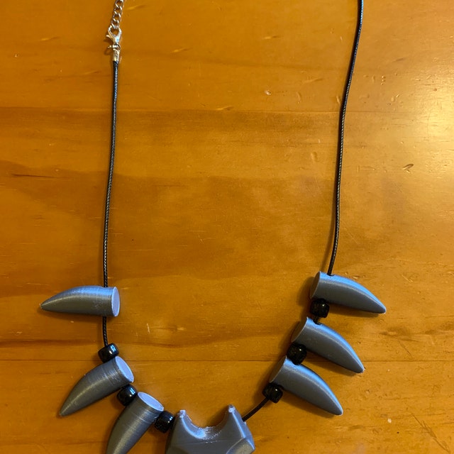 ifsixwasnine AVATA ネックレス スカル アバター 3D Printed Vixen Anansi Totem Necklace, Cosplay Prop - Etsy