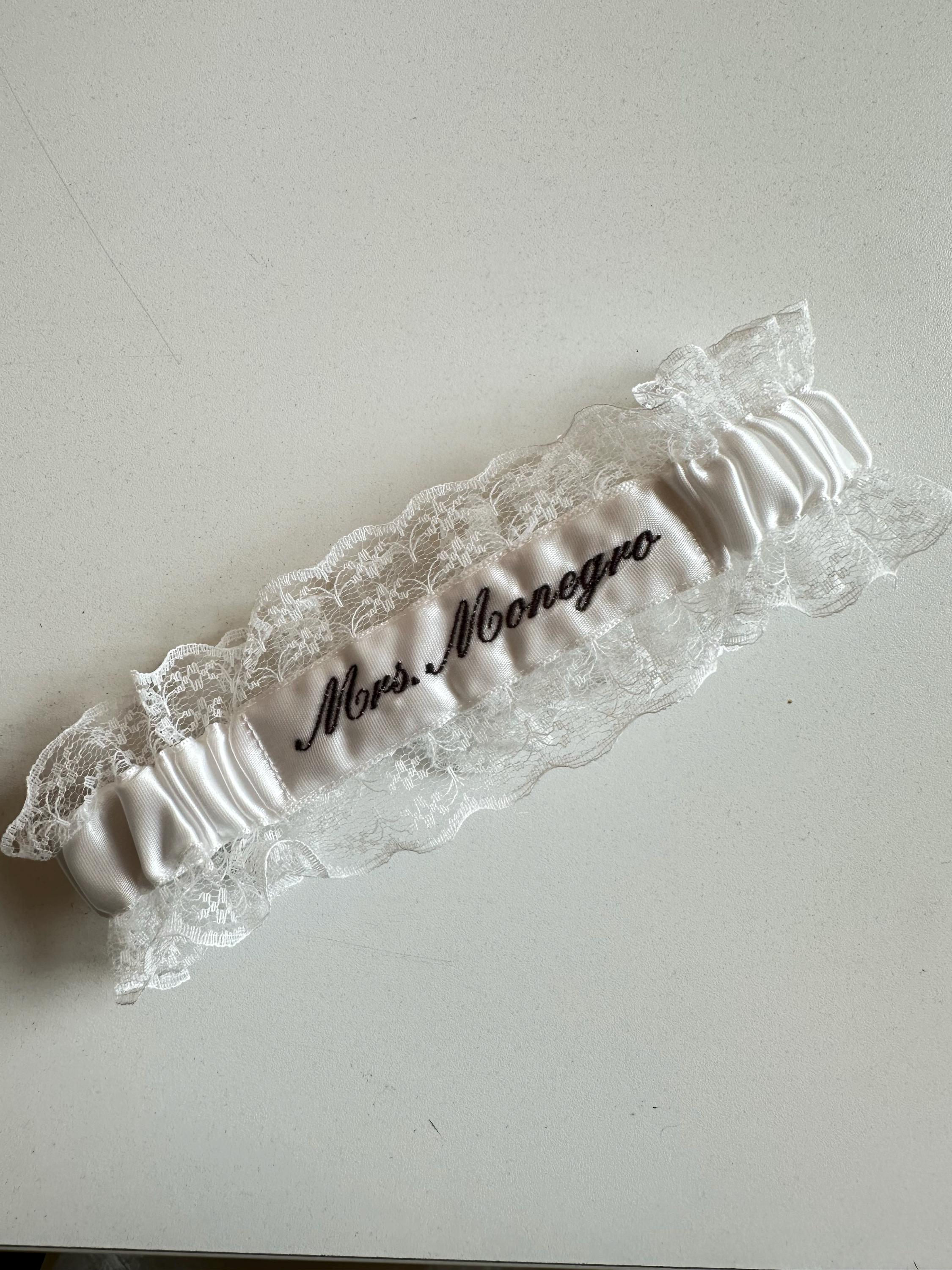 Embroidered personalised garter in white, bridal white or Ivory with a choice of embroidery thread colour.