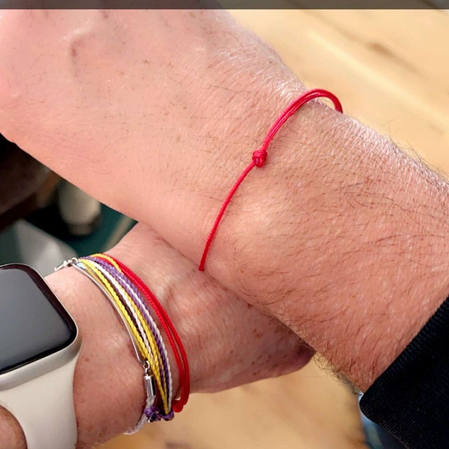 Red thread bracelet meaning catholic best sale