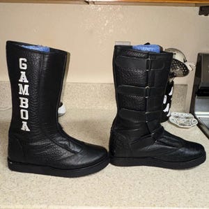 Ricardo added a photo of their purchase