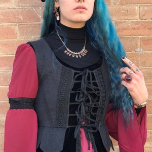 Alice hat ein Foto des gekauften Artikels hinzugefügt