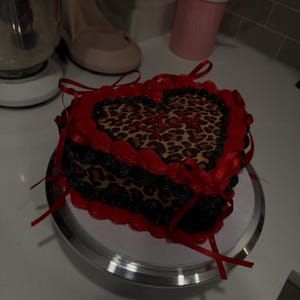 Leopard Print Edible Image Cake Wrap