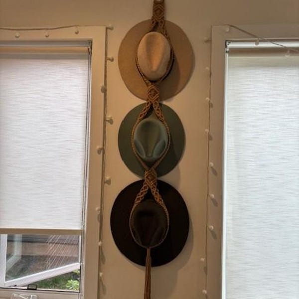 Farmhouse Macrame Hat Hanger, Macrame Hat Holder, Hat Hanger for Wall ...