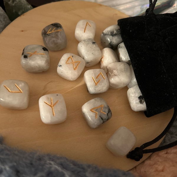 Rune Stones Gift Set Includes 21 Page Guide Book and Free Bag ...