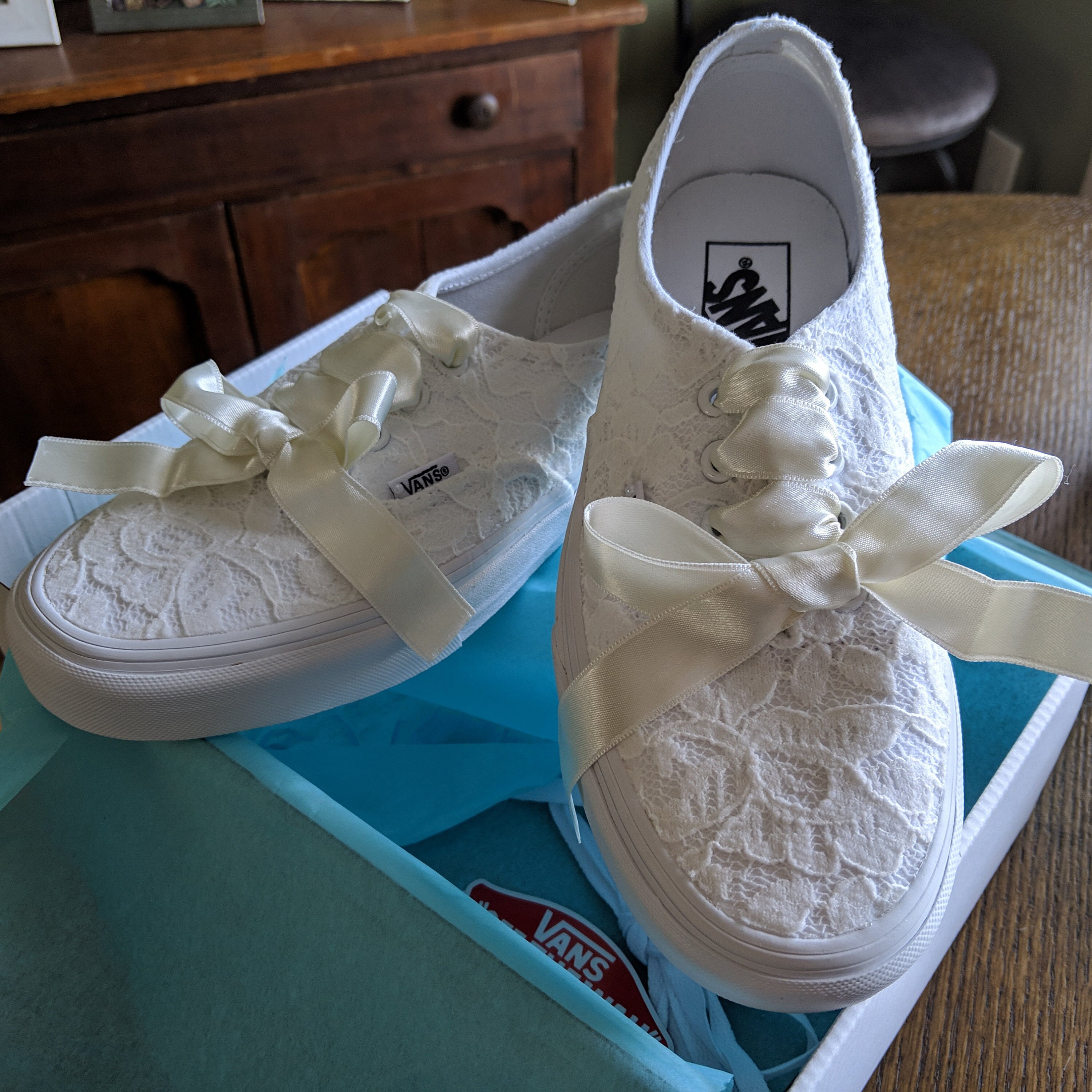bride and groom vans shoes