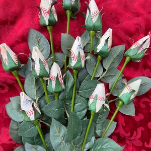 A Dozen Handmade Baseball Roses Made From Professional Baseballs - Etsy