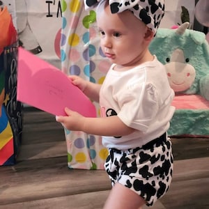 Taylor added a photo of their purchase