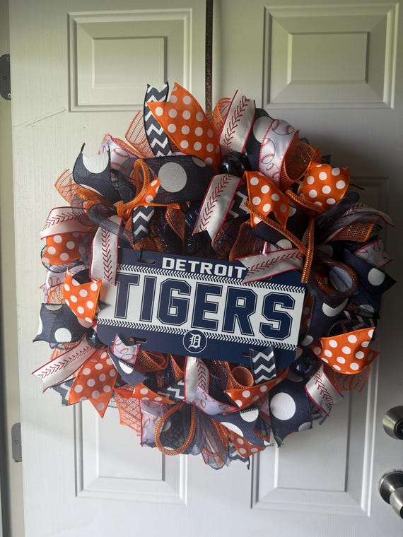 Customer photo of Pick Your Team Deco Mesh Baseball Wreath