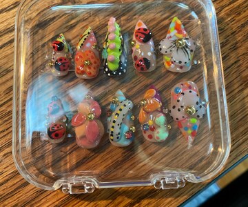 Totoro Studio Ghibli Press On Nails, Handmade Anime Fake Nails with Forest Spirits, Soot Sprites & Dandelions, Kawaii Nature Nail Art