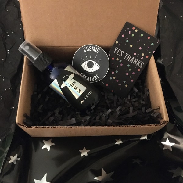 Greater Hand Oracle Cards; a Tarot Companion Deck - Etsy