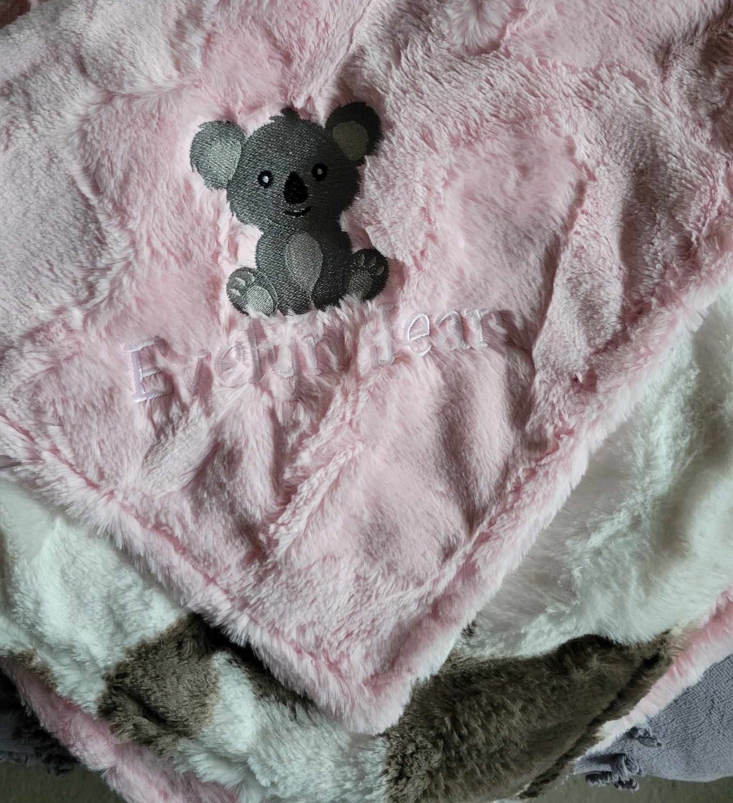 Personalized Baby Blanket, Embroidered Girl Highland Cow Blanket, Baby Cow Newborn Gift, Baby Shower Gift