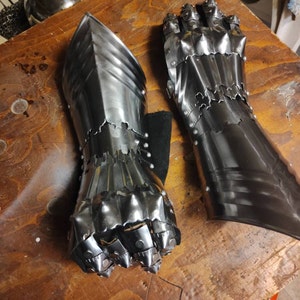Gantelet Médiéval Fonctionnel – Acier Et Cuir – Reproduction SCA LARP