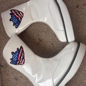 Haylie added a photo of their purchase
