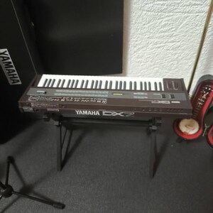 ヤマハDX7 FMシンセサイザー ミニチュア：1/6スケール コレクターズ