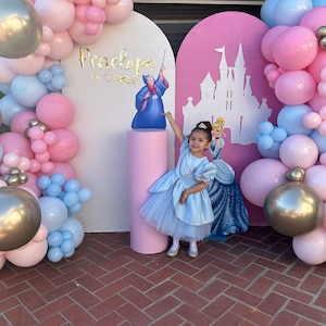Victoria added a photo of their purchase