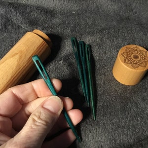 Teal Wooden Darning Needles - Knitting Nation