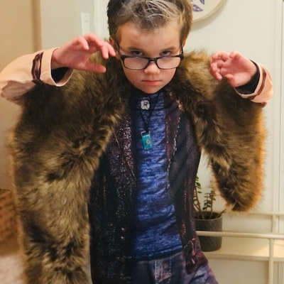 Werewolf necklace from zombies 2 Clearance