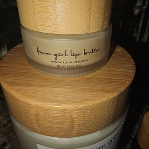 Rachelle added a photo of their purchase