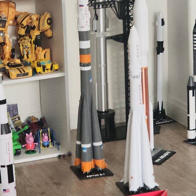ソユーズ 2.1a MS-23 ロシアロケット モデルディスプレイ宇宙船