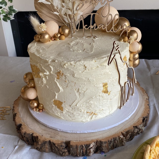How to make Wafer Paper Cake Decorations - Balls / Wedges / Spheres -  Modern Wedding Cake Design
