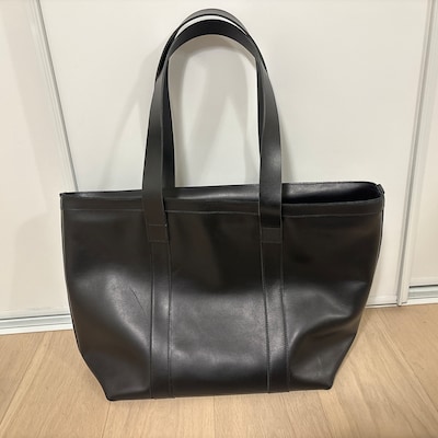 Leather Tote Bag With Large Outside Pocket. 4 Colors Available. Cap Sa ...