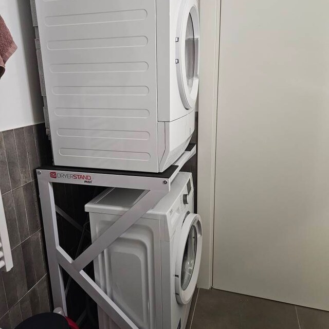 Estante de soporte para secadora para lavadoras y secadoras de ropa de  carga superior o frontal: solución de lavandería portátil, ajustable e  independiente -  España